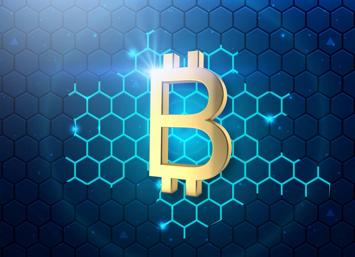 Infographic explaining is crypto an nft using blockchain diagrams